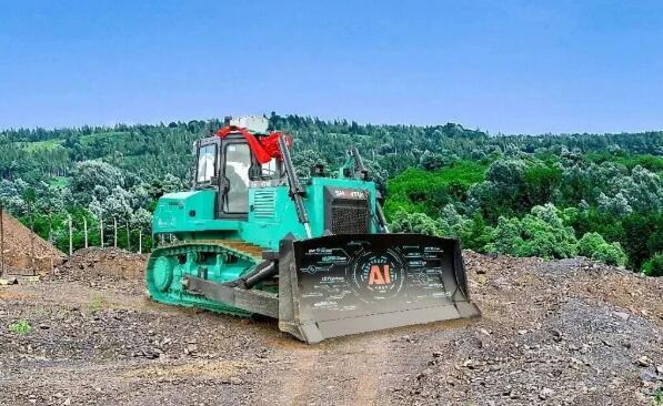 全球首臺AI純電無人推土機投入常態(tài)化運營