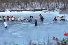 “既能玩又能學(xué)”文旅產(chǎn)品花樣上新 “研、學(xué)、游”融合助力研學(xué)經(jīng)濟(jì)“升溫”