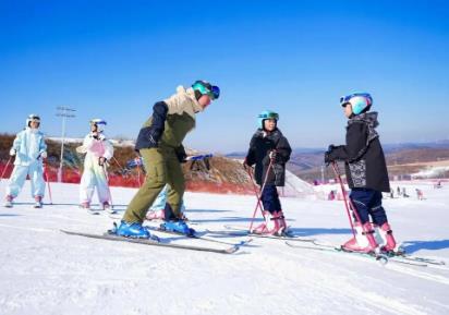 山西冰雪產(chǎn)業(yè)嶄露頭角 深化國(guó)際合作