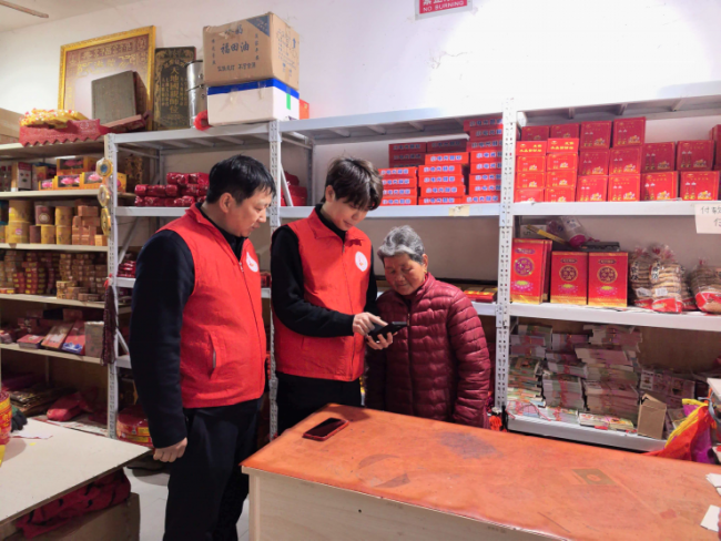 普法筑屏障 蘄春煙草護(hù)航節(jié)后經(jīng)營(yíng)