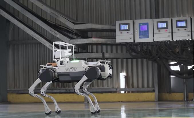 云深處科技機(jī)器狗進(jìn)駐寧波鋼鐵 助力高爐巡檢邁入智能化新時(shí)代