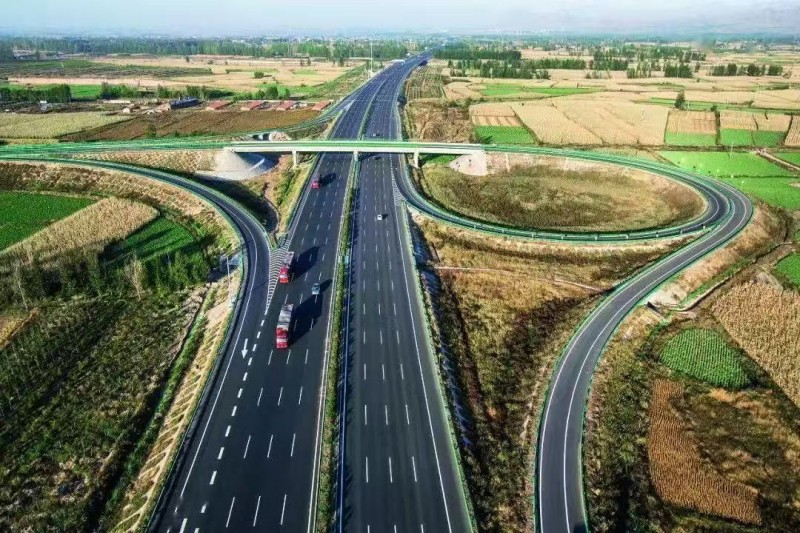 國(guó)內(nèi)最長(zhǎng)！卡本57米預(yù)應(yīng)力碳板落地呼和浩特