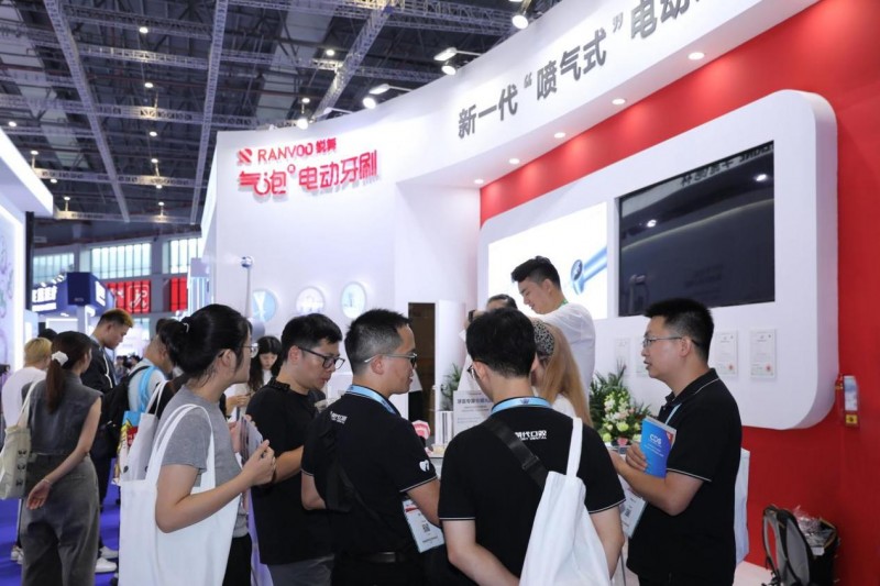 正畸黨和敏感牙如何選電動牙刷？牙醫(yī)推薦銳舞氣泡電動牙刷