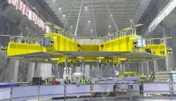 首臺國產(chǎn)大型變速抽蓄機(jī)組安裝進(jìn)行時