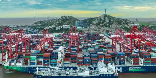 今年前兩月上?？诎哆M(jìn)出境國(guó)際航行船舶創(chuàng)歷史新高