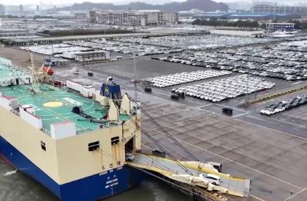 向“新”而行看“質(zhì)”變 打造黃金樞紐助力國產(chǎn)汽車揚帆遠(yuǎn)航、通達(dá)全球