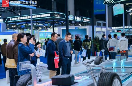 解鎖未來工廠新場(chǎng)景 西部智造“向綠向智”加速跑