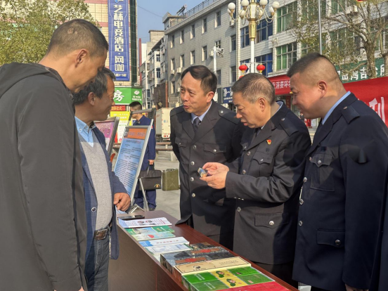 羅田煙草：以“三心服務(wù)”筑牢經(jīng)營戶權(quán)益防護(hù)墻