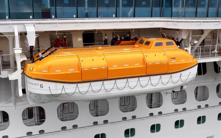 第二艘國產(chǎn)大郵輪進行救生艇脫鉤試驗