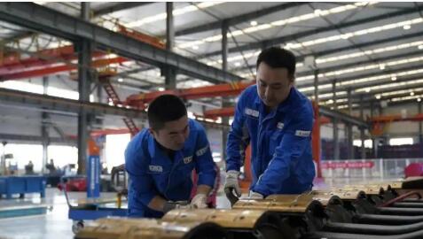 寶石機(jī)械打通人才成長(zhǎng)通道 以制度創(chuàng)新激活人才創(chuàng)新活力