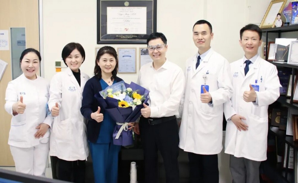 40+人群老視矯正新選擇 愛爾眼科高管順利完成個(gè)性化老視矯正手術(shù)