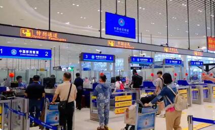 廈門空港口岸今年出入境旅客已超百萬(wàn)人次 刷新年度最快破百萬(wàn)紀(jì)錄
