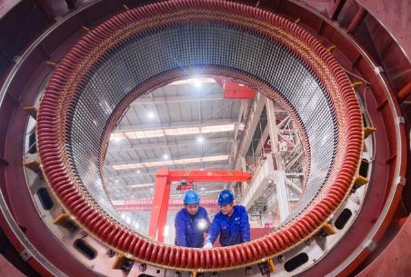 黑龍江佳木斯：工業(yè)生產(chǎn)“春潮”涌動