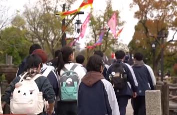 踏青尋春、跟著課本去旅行、研學(xué)游……春假“攪熱”多地文旅市場(chǎng)