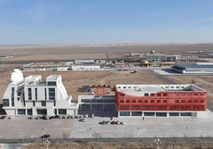 “中國(guó)駝奶之鄉(xiāng)”駝產(chǎn)業(yè)再添強(qiáng)勁動(dòng)力　阿拉善高產(chǎn)能駝奶乳品加工項(xiàng)目開工