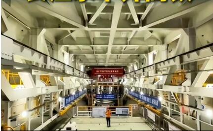 最大、首艘！中國“超級(jí)裝備”密集上新