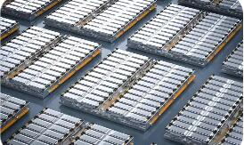 鋰價(jià)波動(dòng)倒逼電池行業(yè)“多條腿走路” 行業(yè)從低價(jià)競(jìng)爭(zhēng)轉(zhuǎn)向價(jià)值競(jìng)爭(zhēng)