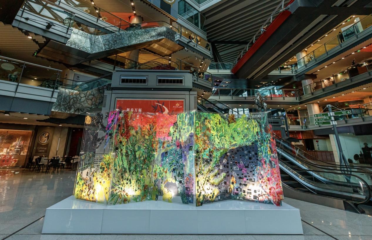 佳能《萬(wàn)物共生》藝術(shù)裝置落地僑福芳草地 