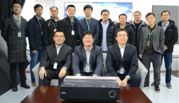 政府工作報(bào)告首提 “十年磨一劍”，海信研發(fā)人員有話說