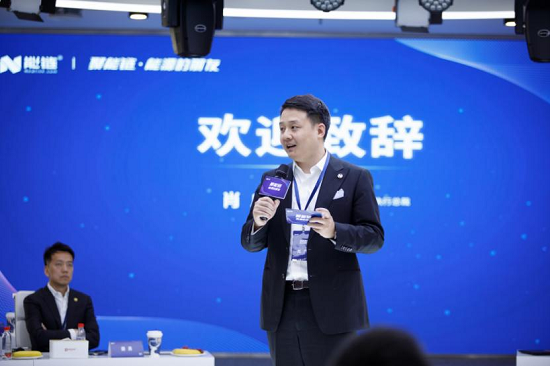 “聚能鏈，能源的朋友” 能鏈圓桌會(huì)議召開(kāi)，共探油站轉(zhuǎn)型路徑