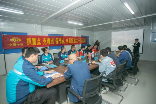 “踐行西柏坡精神 建設(shè)人民滿意工程”中國二十二冶滄州項目舉辦專題企業(yè)開放日宣傳活動