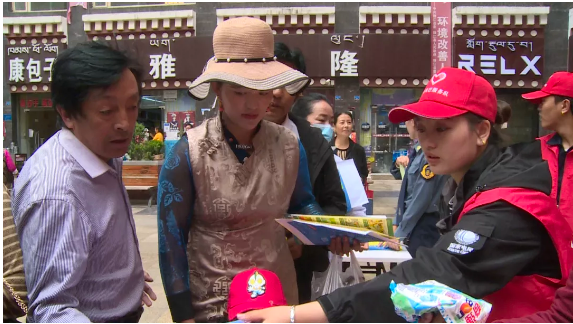 落實安全責任推動安全發(fā)展   雅江安全生產月宣傳有“招數(shù)”