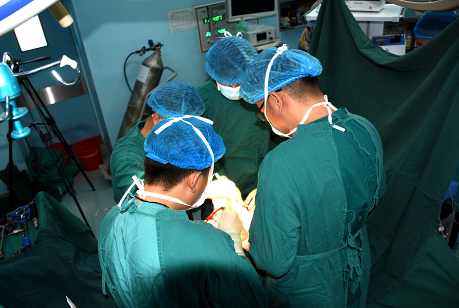 唯醫(yī)骨科響應(yīng)“華佗工程健步行”走進(jìn)西部扶貧義診