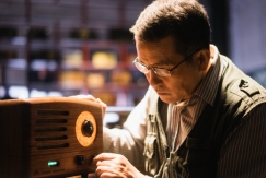 曾獲設(shè)計(jì)界“奧斯卡”獎的貓王音響，為何布局投影儀？