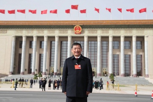 趙皖平代表攜議案參加兩會 建議加強個人大病求助互聯(lián)網(wǎng)服務平臺監(jiān)督和管理