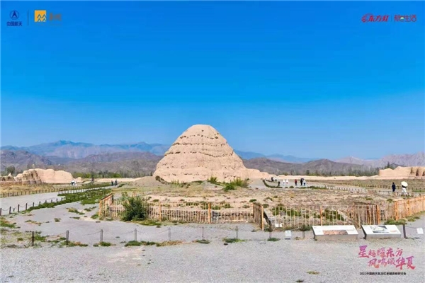  東方紅航天生物：星起耀東方，到火星拍沙漠大片 