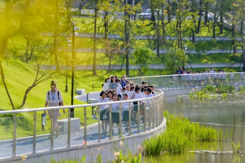  威雅學(xué)校夏校：讓我們相約在夏天，肆意運(yùn)動(dòng)、歡樂歌唱！