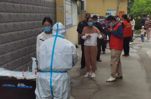 我們是普通人，但我們更是一名共產(chǎn)黨員——扶溝縣煙草專賣局疫情防控“雙報到”紀(jì)實