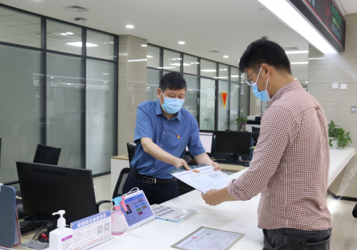 聽民聲親體驗，解難題促服務(wù)——駐馬店市煙草專賣局開展“一把手走流程”活動