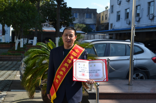 董忠岳：無(wú)償獻(xiàn)血的堅(jiān)持者、傳播者和影響者