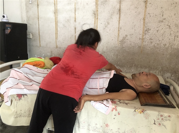 羅覃寶：病臥于床，卻依然仰望星空