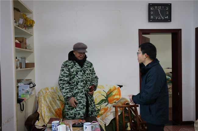 湖北松滋市煙草專賣局：走訪慰問退休老干部