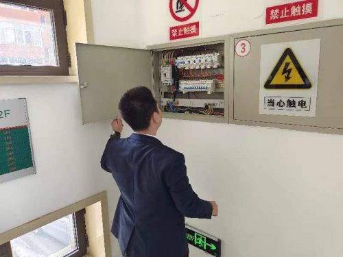 遼寧臺(tái)安：煙草局（營(yíng)銷部）上好“安全第一課”開展節(jié)后安全專項(xiàng)檢查