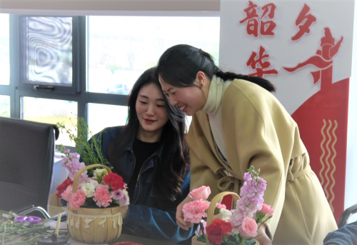 襄陽煙草物流中心：花樣慶“三八” 巾幗綻芳華