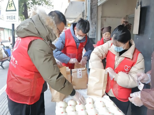 浙江麗水市煙草專賣局：香溢志愿愛“潤”人心  尊老愛幼情“暖”三月