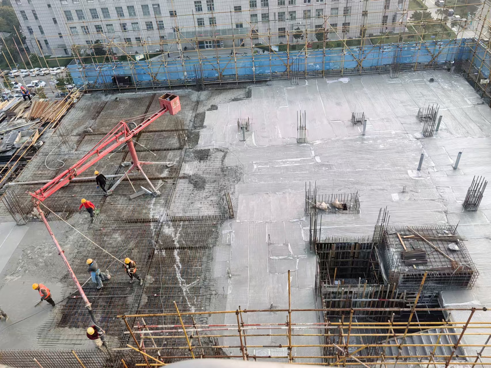 淇縣人民醫(yī)院醫(yī)養(yǎng)中心項目1號樓A1區(qū)正式封頂