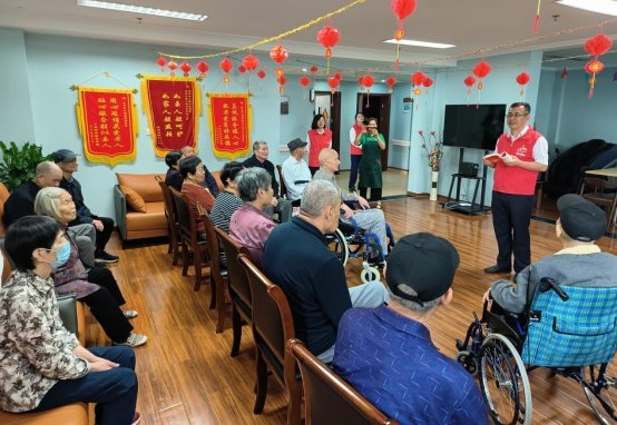 北侖：情暖老人獻愛心　敬老愛老傳美德