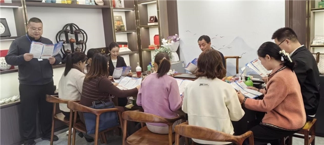 法治春風(fēng)，吹遍萬家田野