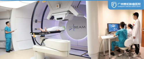 腫瘤緊纏“生命線”，開顱風(fēng)險太大！60歲阿姨靠“質(zhì)子治療”絕境重生