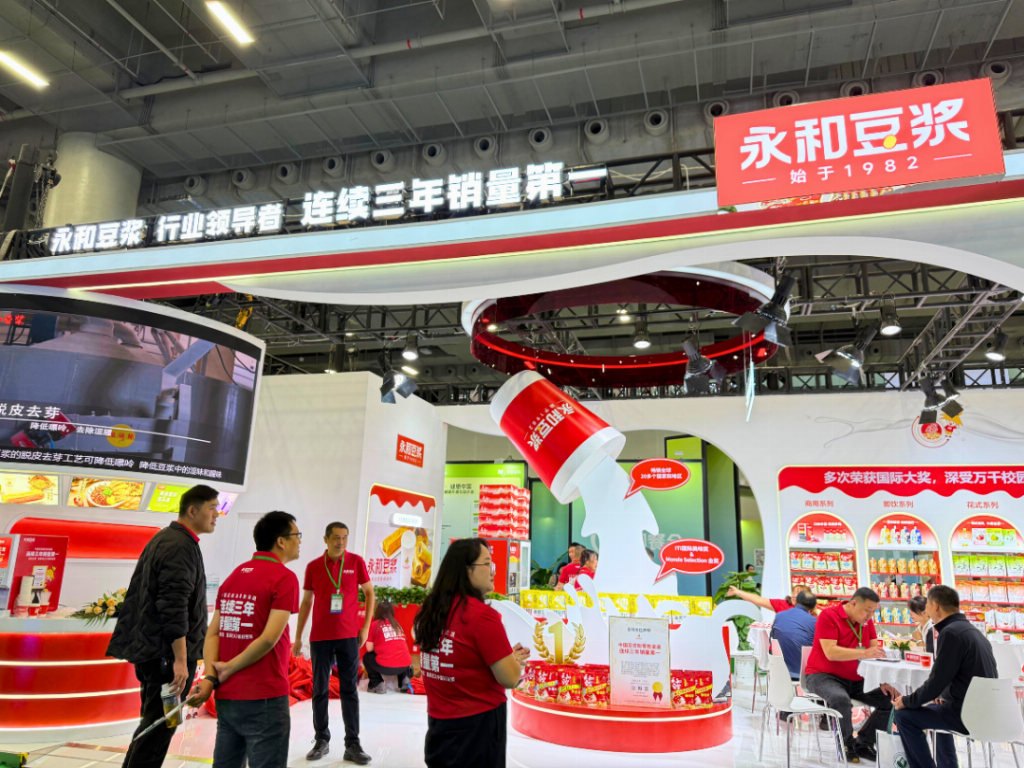 一杯豆?jié){的校園使命：永和豆?jié){如何開啟教育后勤的大門？