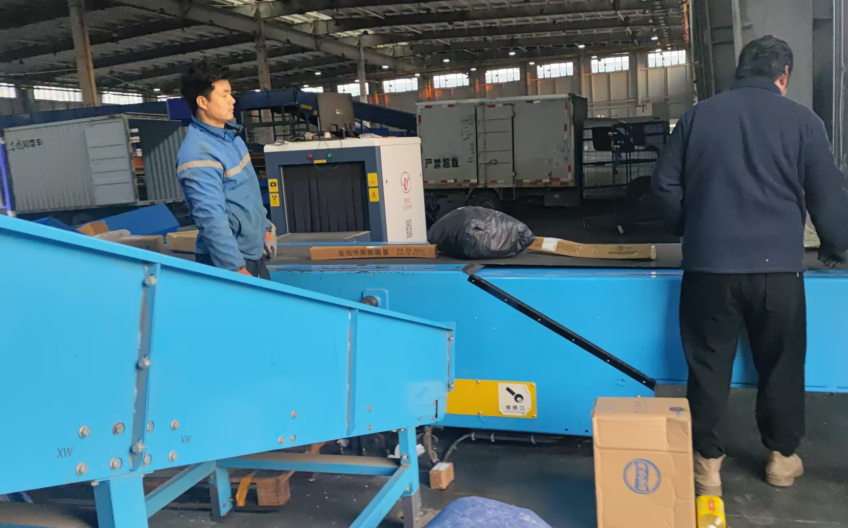 武穴煙草：筑牢寄遞監(jiān)管防線 護(hù)航市場(chǎng)健康發(fā)展